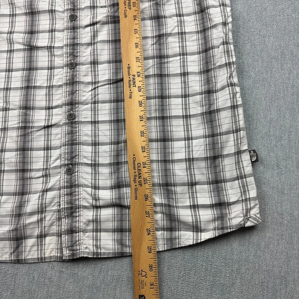 The North Face Shirt Mens Large Gray Plaid Tekware Short Sleeve Nylon Button Top